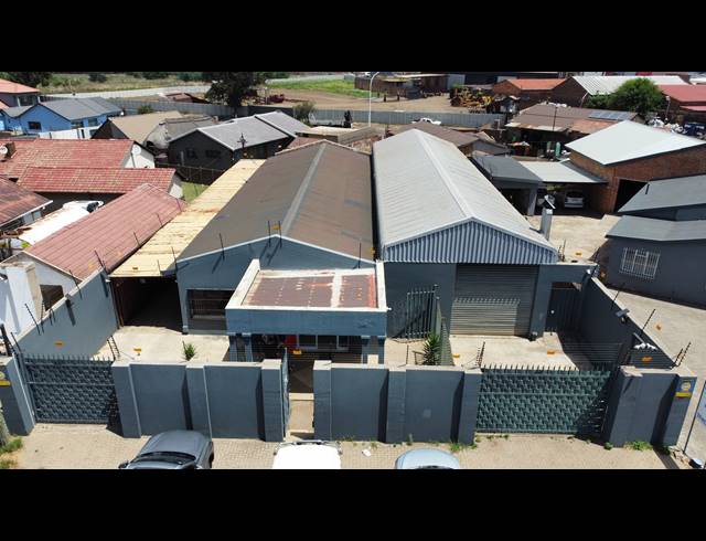 500M² WORKSHOP TO LET IN WITBANK EXT 41